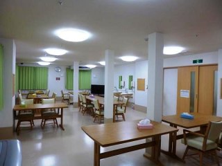 ひばり荘絆館