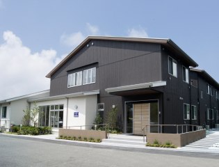 シュールメゾンポプラ東山