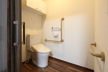 エイジフリーハウス吹田江坂町