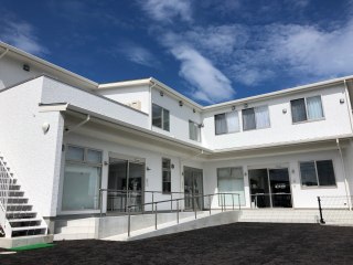 サービス付き高齢者向け住宅白