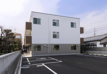 ひなたぼっこ伊丹森本