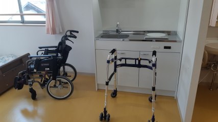 ひなたぼっこ伊丹森本