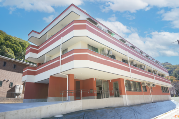 すずらん台翔裕館