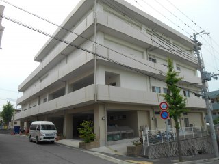 サービス付き高齢者住宅白川台会館高齢者住宅