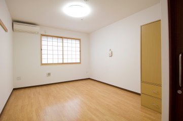 やさしい手伊丹