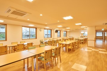 アルファリビング川西能勢口駅前