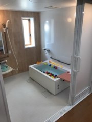 けあふる永井