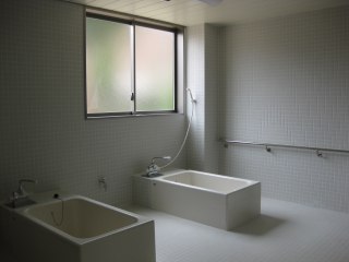 シルバーハイツしろがね