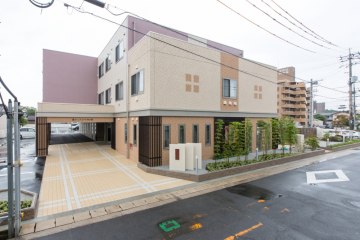 シニアコート内中原