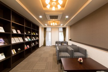 シニアコート内中原