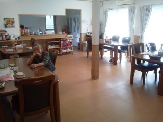 サービス付き高齢者向け住宅遊