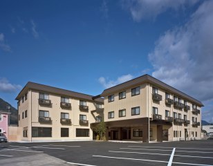 サービス付き高齢者向け住宅ペルル