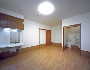 サービス付き高齢者向け住宅ペルル