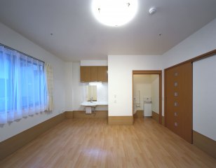 サービス付き高齢者向け住宅ペルル
