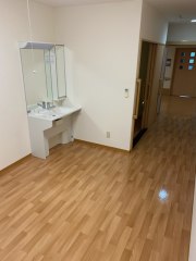 サービス付き高齢者向け住宅まどか
