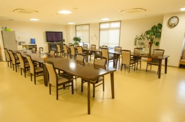 サービス付き高齢者向け住宅あやらぎ