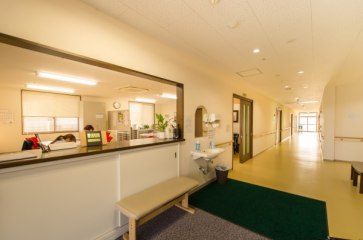 サービス付き高齢者向け住宅あやらぎ