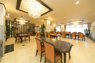 サービス付き高齢者向け住宅アルザス・ロレーヌ虹の橋