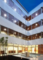 サービス付き高齢者向け住宅アゼリアあさひ