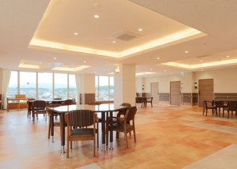 高良台シニアマンション