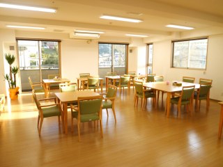 サービス付き高齢者向け住宅グリーンピース
