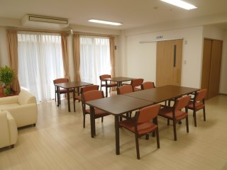 サービス付き高齢者向け住宅グリーンピース