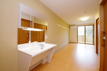 シニアホームかなん