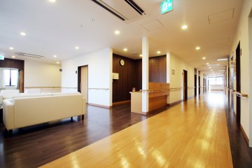 サービス付高齢者向け住宅森の棲家