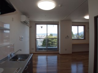 サービス付き高齢者向け住宅「いずみ町」