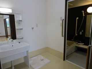 サービス付き高齢者向け住宅「いずみ町」