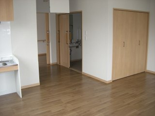 マザーパレス大館